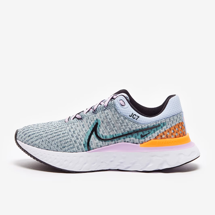 Nike Womens React Infinity Run Flyknit 3