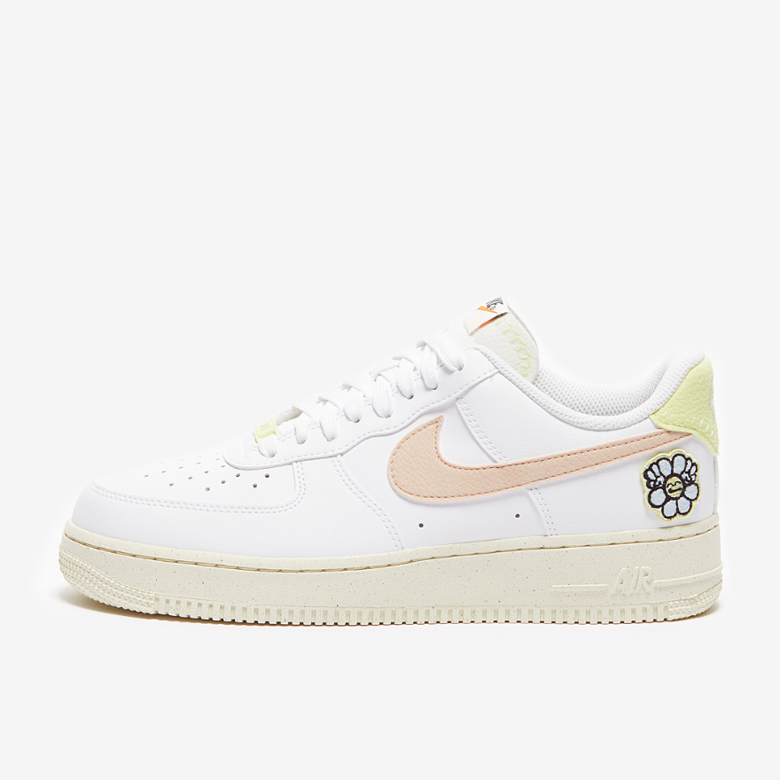 Nike Sportswear Womens Air Force 1 07 SE