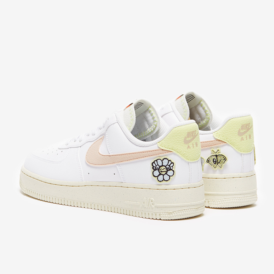 Nike Sportswear Womens Air Force 1 07 SE