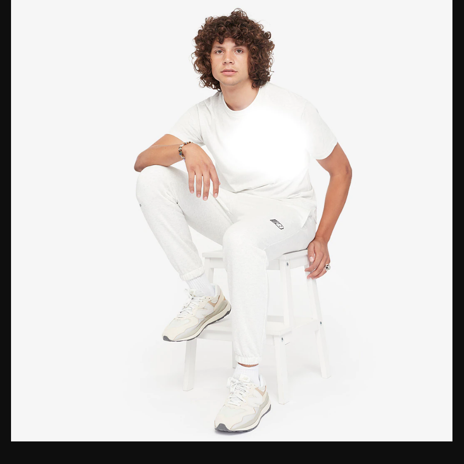 New Balance Essentials Graphic Tee