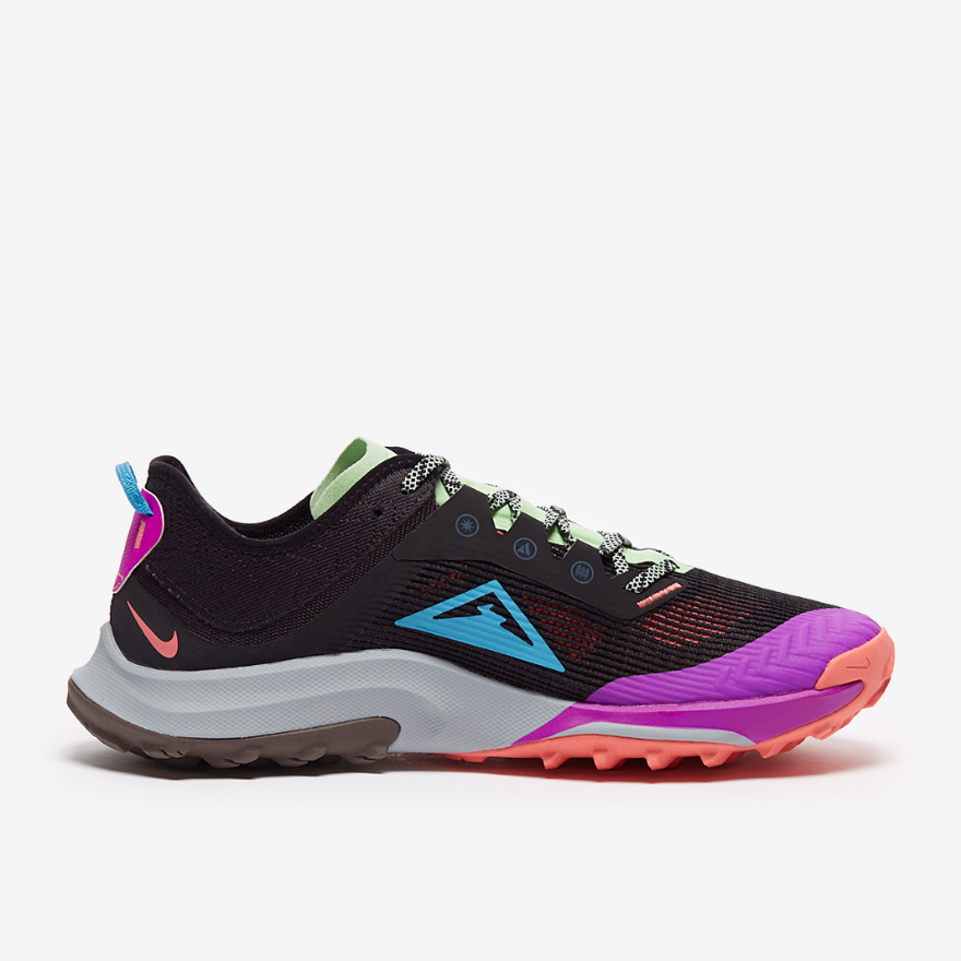 Nike Air Zoom Terra Kiger 8