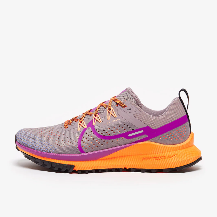 Nike Womens React Pegasus Trail 4