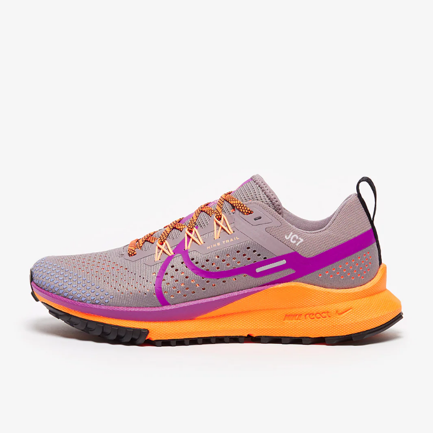 Nike Womens React Pegasus Trail 4