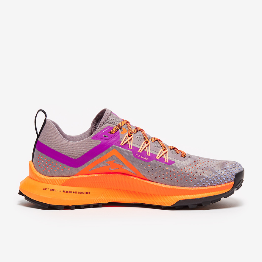 Nike Womens React Pegasus Trail 4