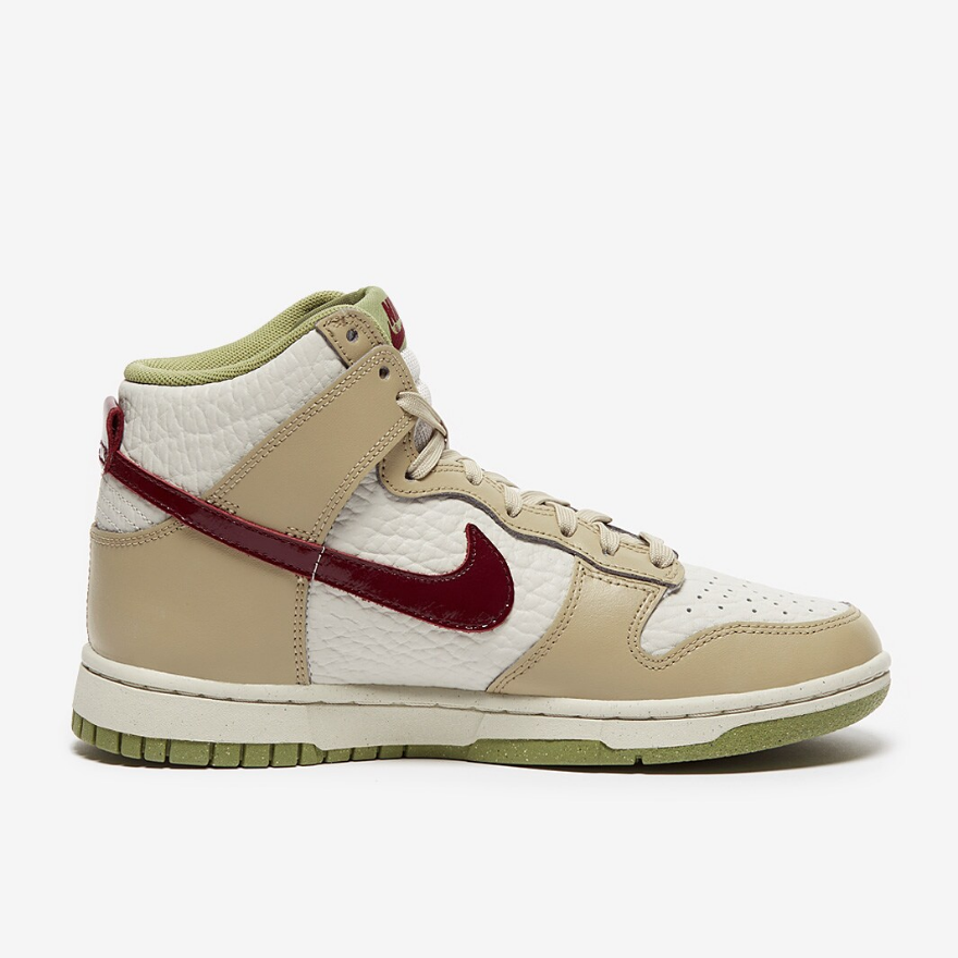 Nike Sportswear Womens Dunk HighLight Bone/Dark Beetroot/Alligator