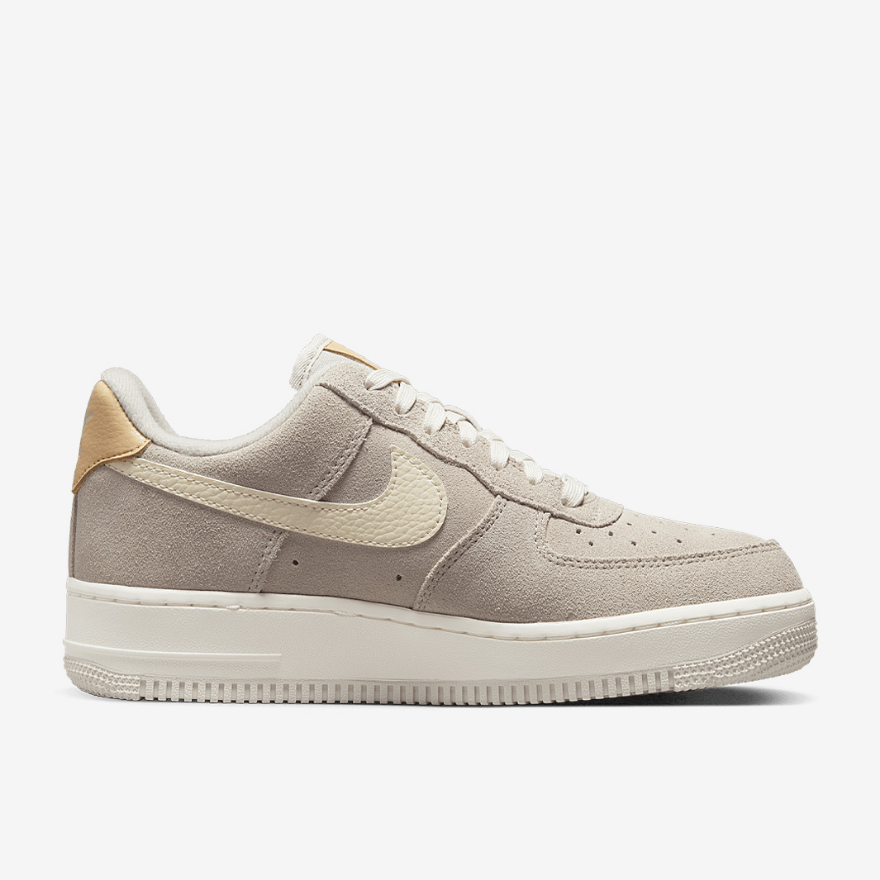 Nike Sportswear Womens Air Force 1 07 - Light Bone/Coconut Milk/Sesame Sail