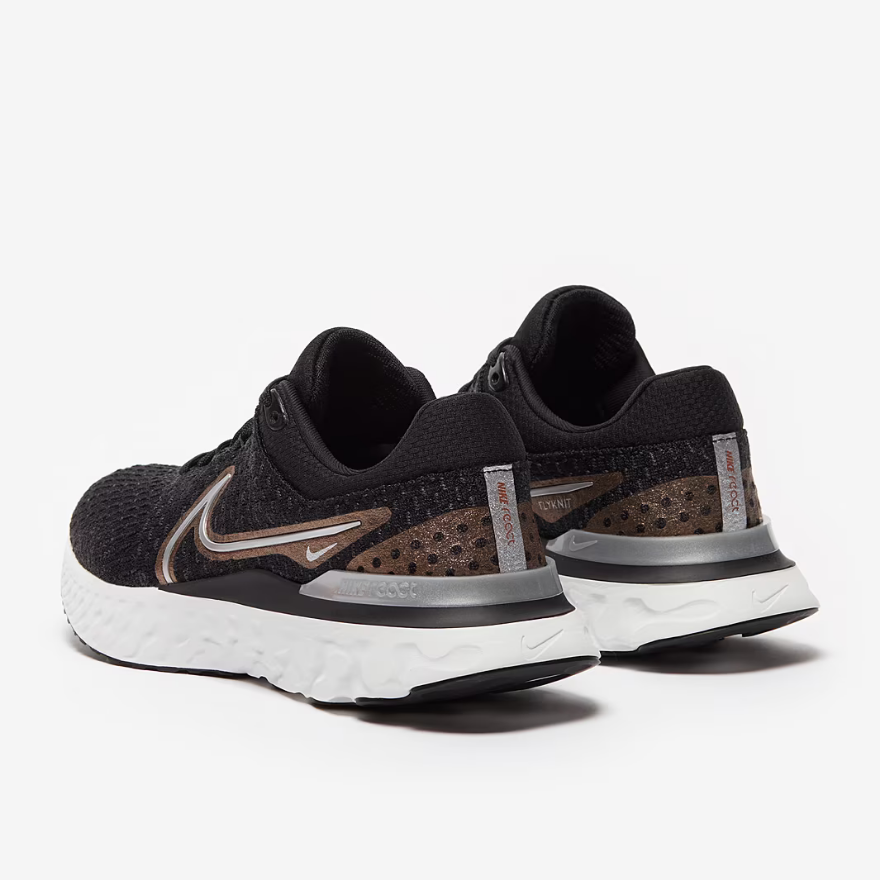 Nike Womens React Infinity Run Flyknit 3 - Black/Metallic Silver-Anthracite