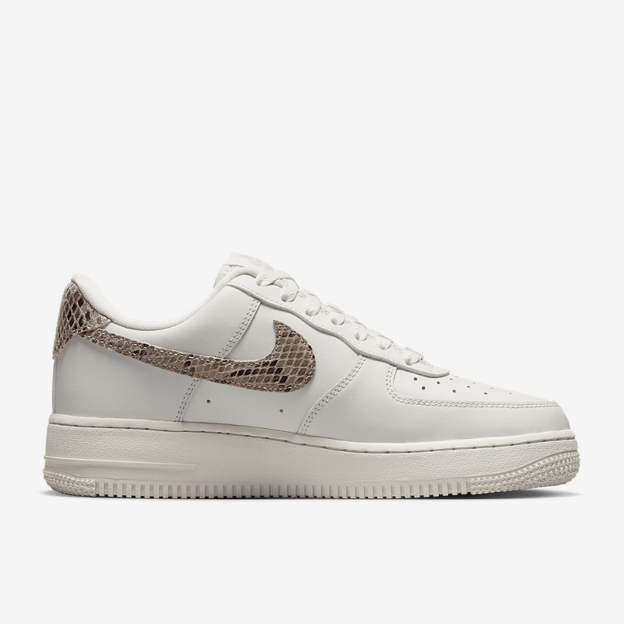 Nike Sportswear Womens Air Force 1 07