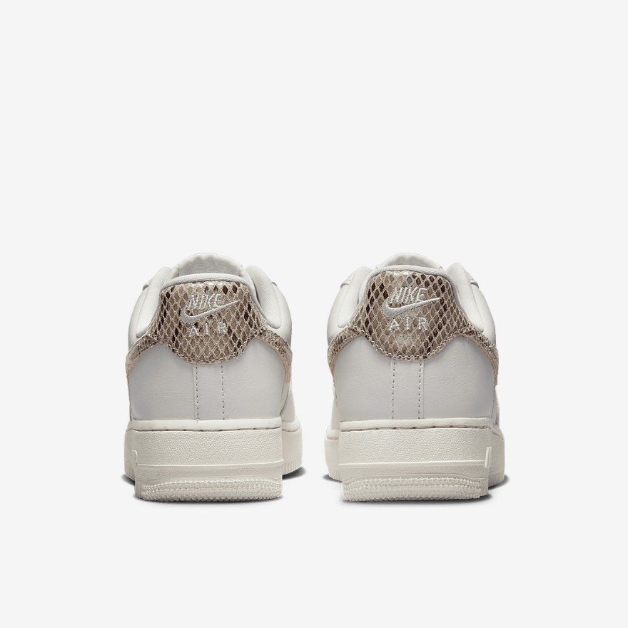 Nike Sportswear Womens Air Force 1 07