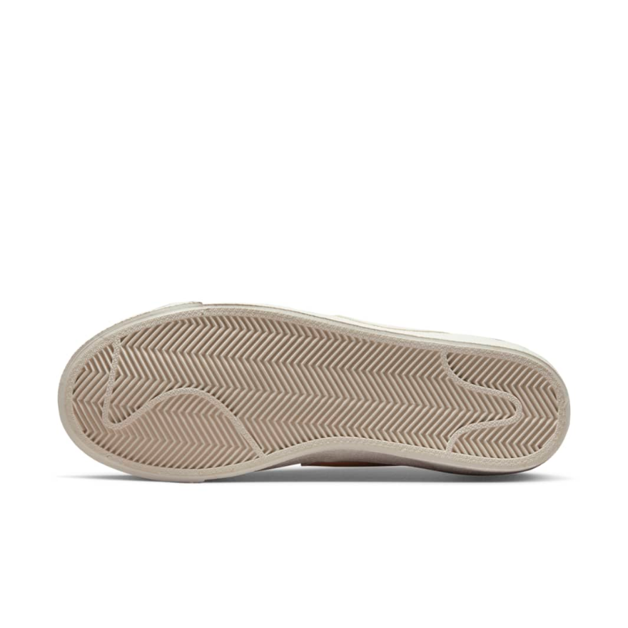 Nike Sportswear Womens Blazer Low 77 Jumbo