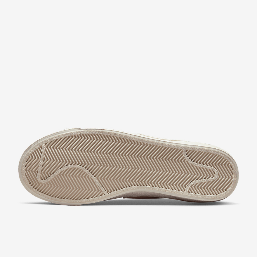 Nike Sportswear Womens Blazer Low 77 Jumbo
