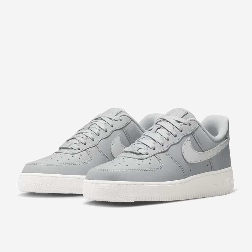 Nike Sportswear Womens Air Force 1 07 PRM