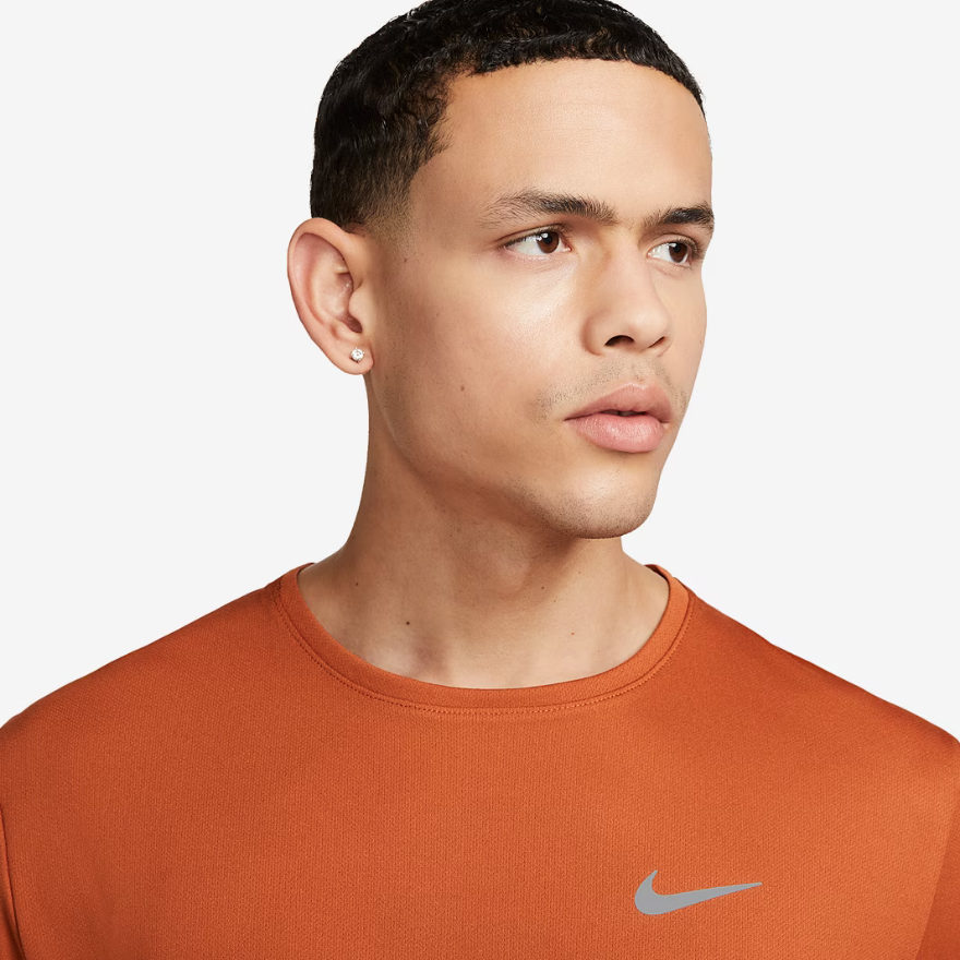 Nike Dri-FIT UV Miler T-ShirtDark Russet/Reflective Silv