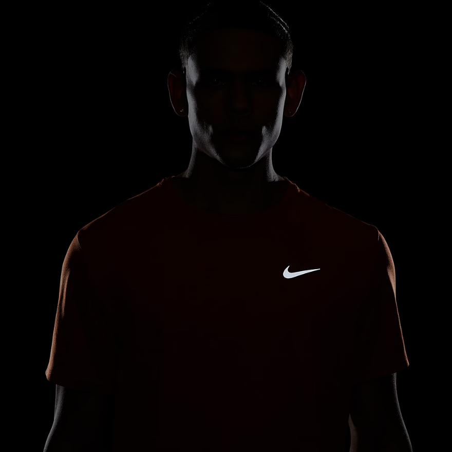 Nike Dri-FIT UV Miler T-ShirtDark Russet/Reflective Silv