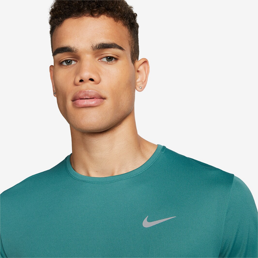Nike Dri-FIT UV Miler T-Shirt