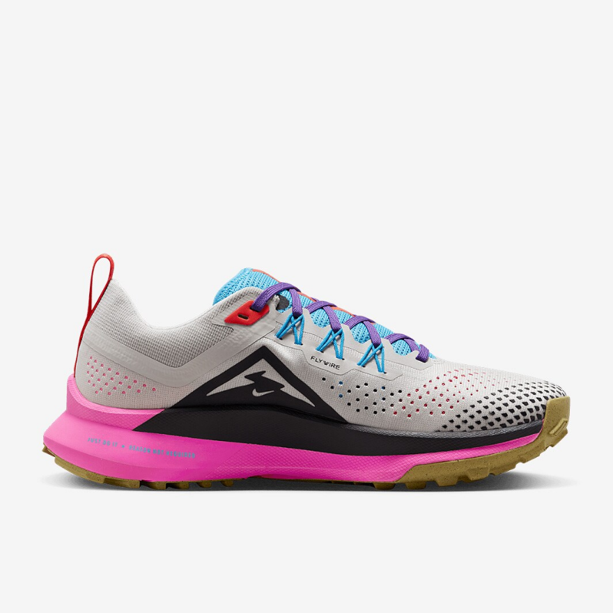 Nike Womens React Pegasus Trail 4