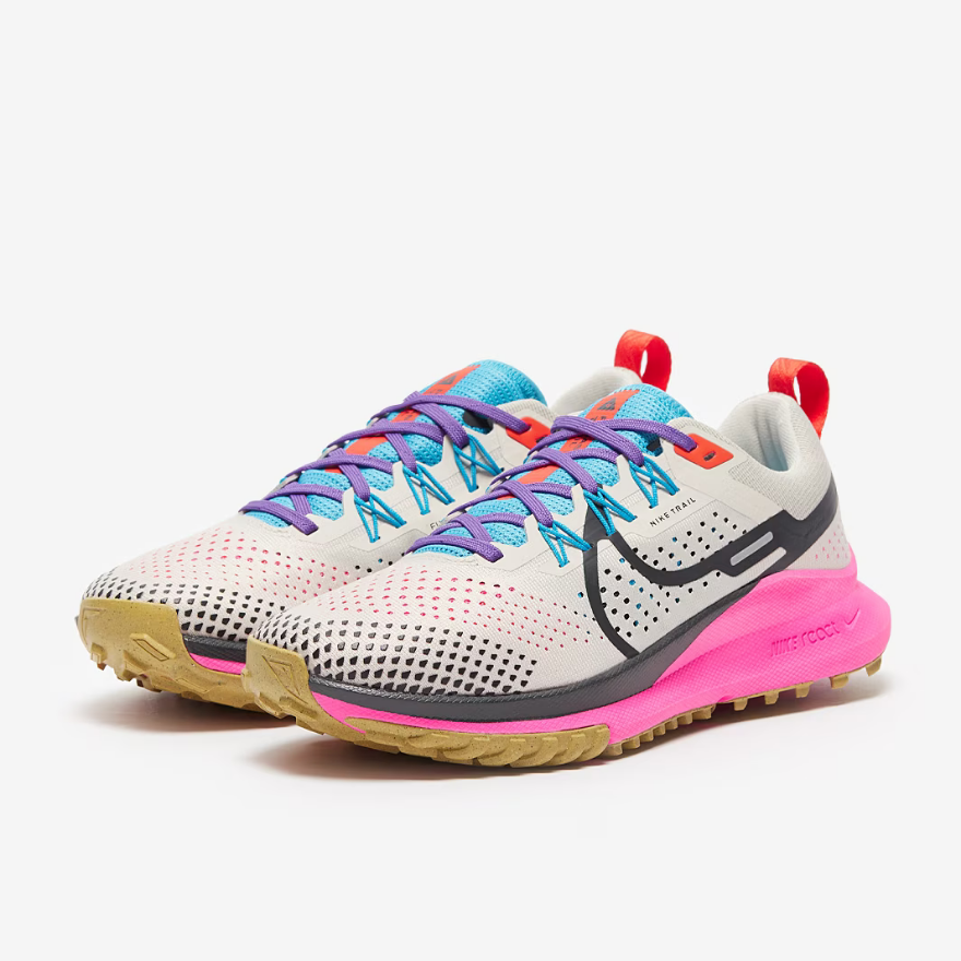 Nike Womens React Pegasus Trail 4