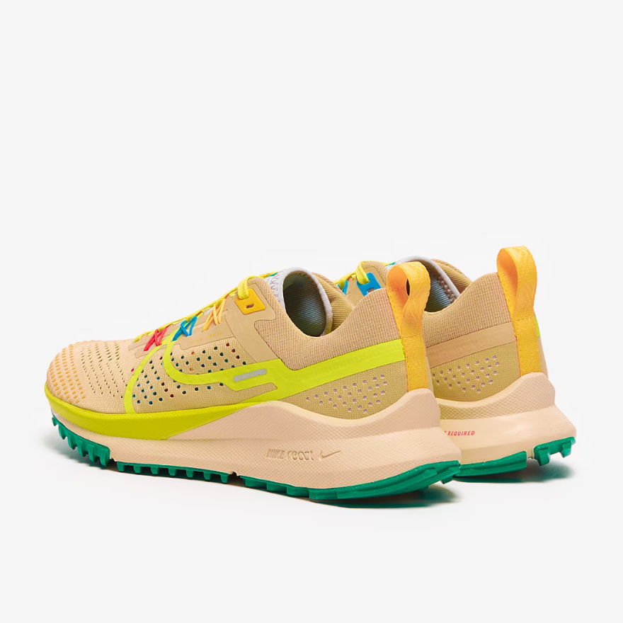 Nike Womens React Pegasus Trail 4