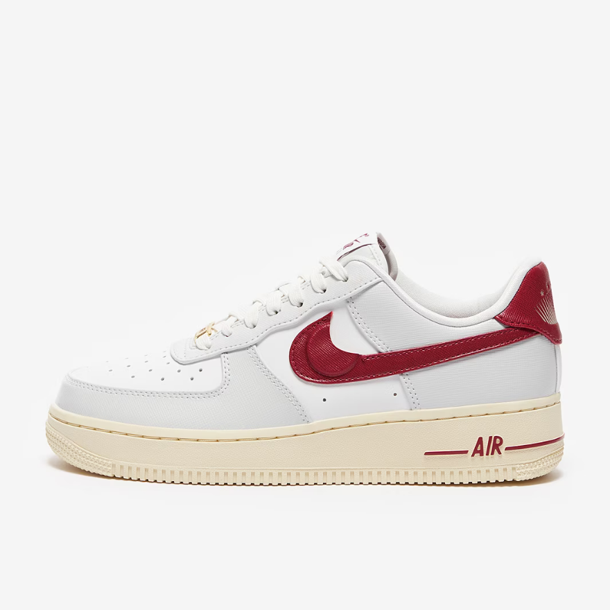 Nike Sportswear Womens Air Force 1 07 SE - Photon Dust/Team Red/Summit White/Muslin