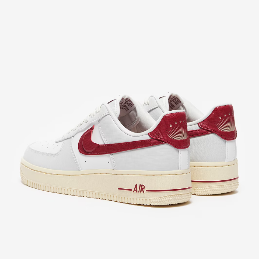 Nike Sportswear Womens Air Force 1 07 SE - Photon Dust/Team Red/Summit White/Muslin