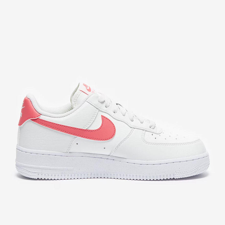 Nike Sportswear Womens Air Force 1 07 SE