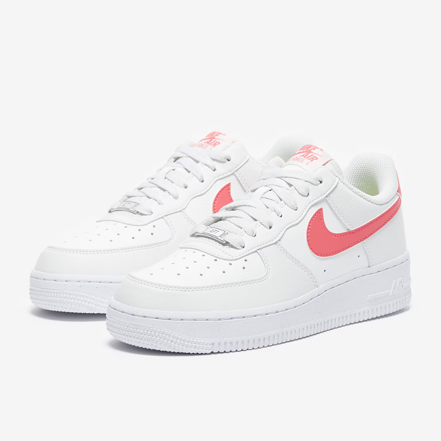 Nike Sportswear Womens Air Force 1 07 SE