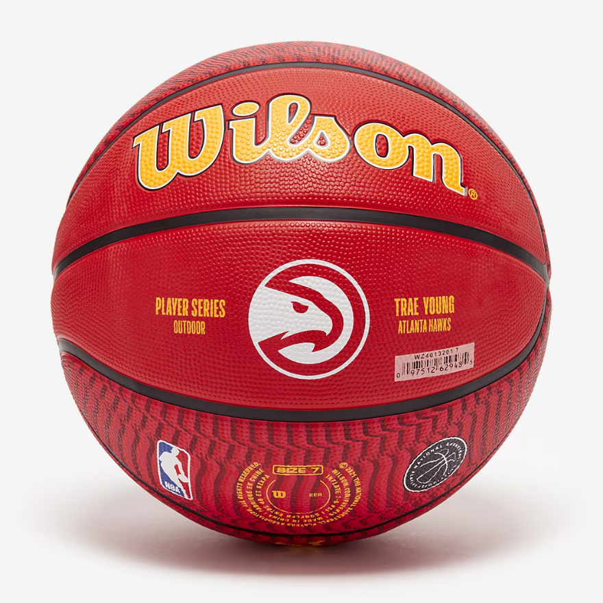 Wilson NBA Player Icon Outdoor Trae Young - Size 7Red