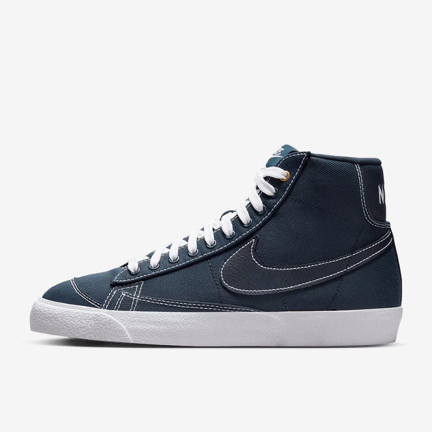 Nike Sportswear Womens Blazer Mid 77 CanvasObsidian/White/Metallic Gold