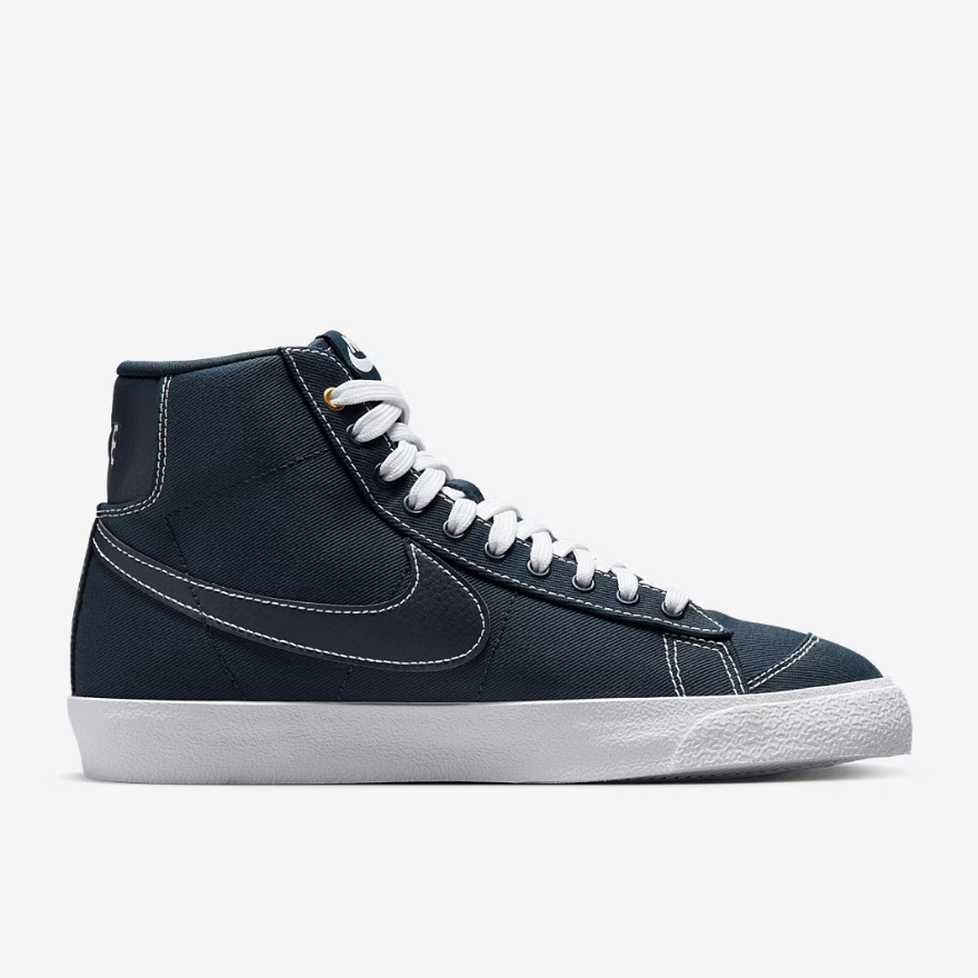 Nike Sportswear Womens Blazer Mid 77 CanvasObsidian/White/Metallic Gold