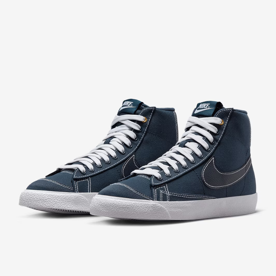 Nike Sportswear Womens Blazer Mid 77 CanvasObsidian/White/Metallic Gold