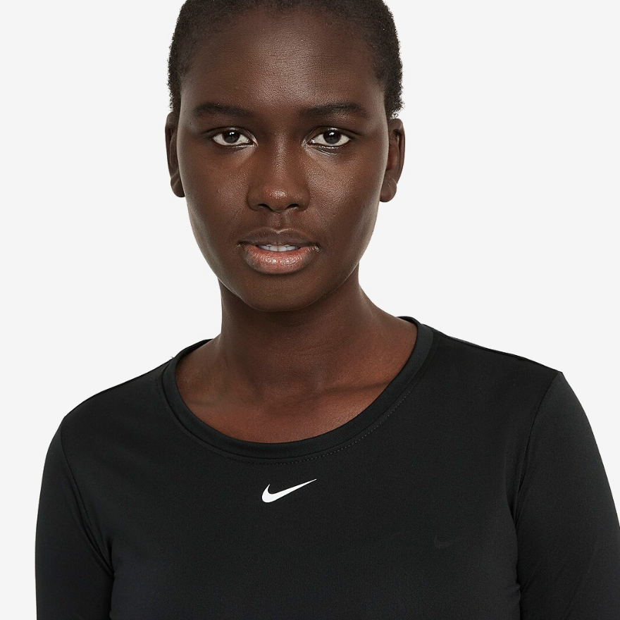 Nike Dri-FIT One Women's Standard Fit Long-Sleeve Top