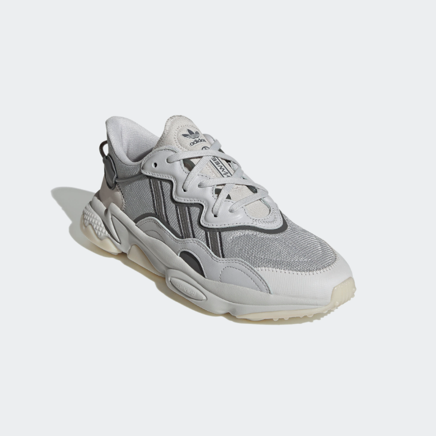 adidas Originals OZWEEGO - Light Solid Grey/Grey Four/Grey Six